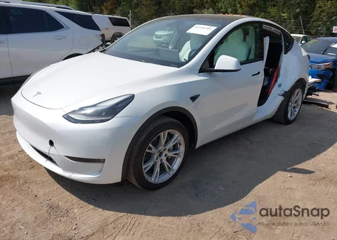 2023 Tesla Model Y Awd/Long Range Dual Motor All-Wheel Drive из США, поврежденный, VIN 7SAYGAEE6PF661250